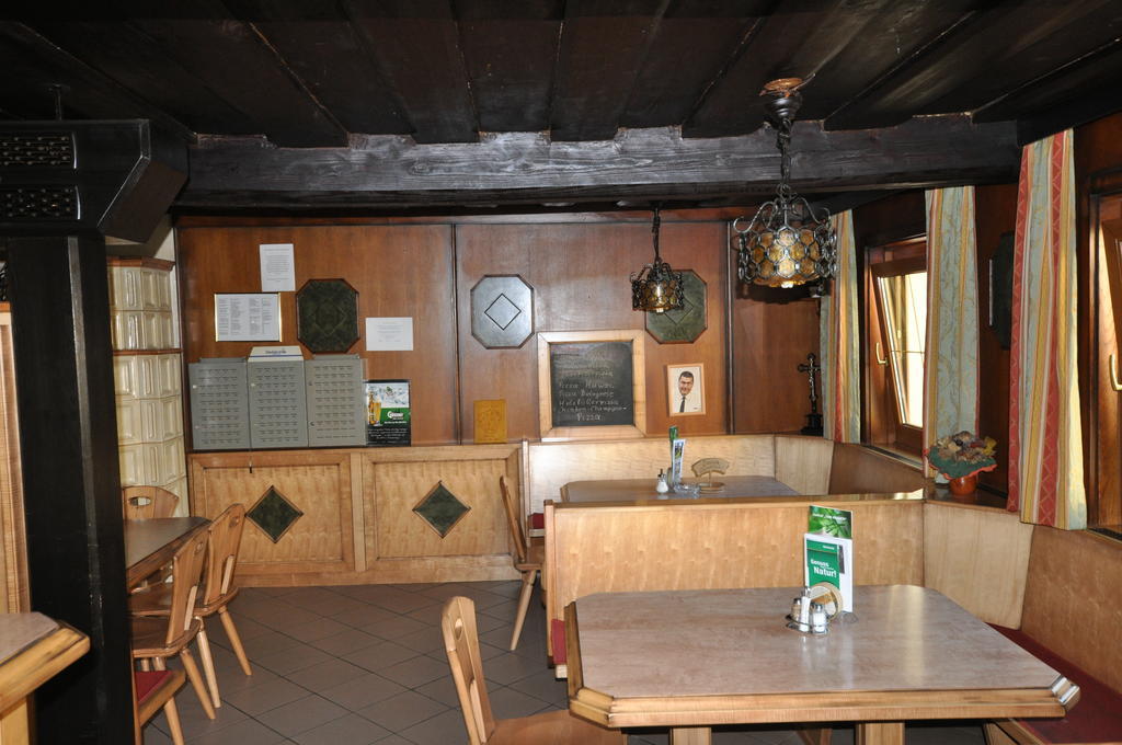 Gasthof Zum Kramer Gurk ภายนอก รูปภาพ