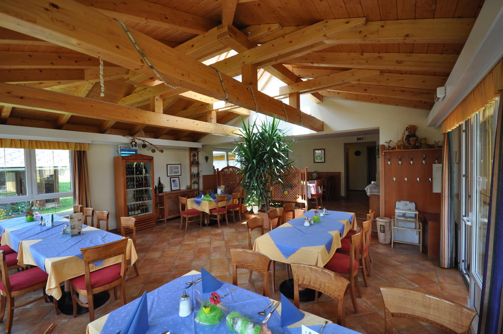 Gasthof Zum Kramer Gurk ภายนอก รูปภาพ