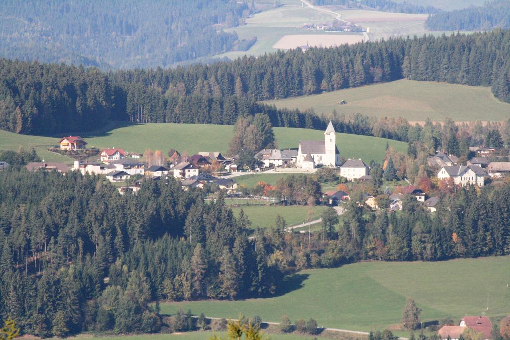Gasthof Zum Kramer Gurk ภายนอก รูปภาพ
